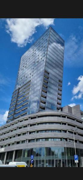 Hanza Tower 25 VIP-81m
